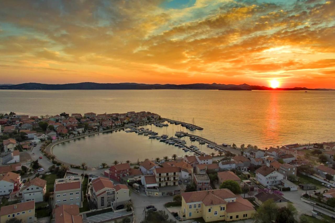 Apartments With A Parking Space Bibinje, Zadar - 14436 Exterior foto